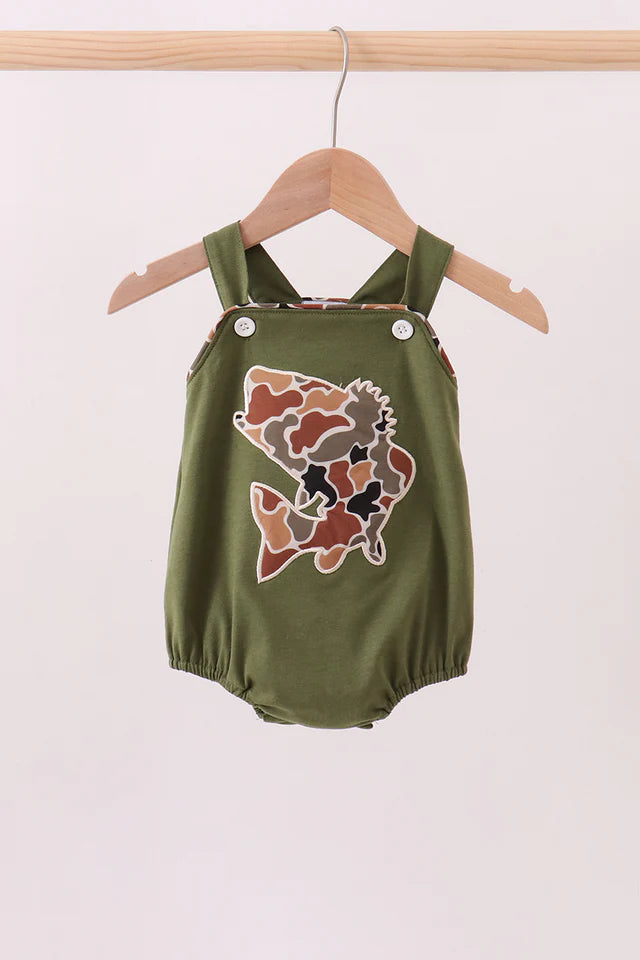 Camo Applique Bass Bubble